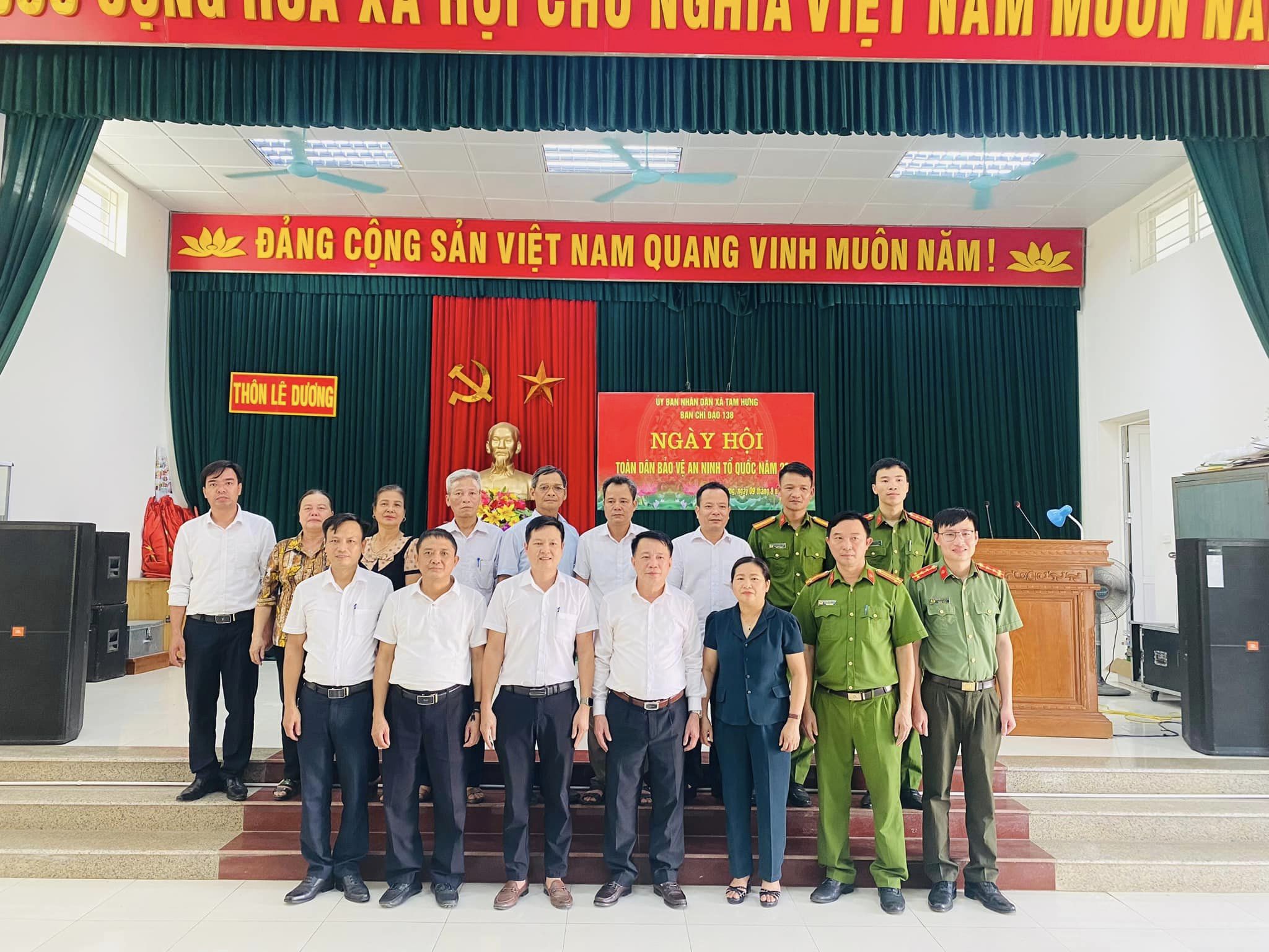 TAM HƯNG TỔ CHỨC NGÀY HỘI TOÀN DÂN BẢO VỆ AN NINH TỔ QUỐC